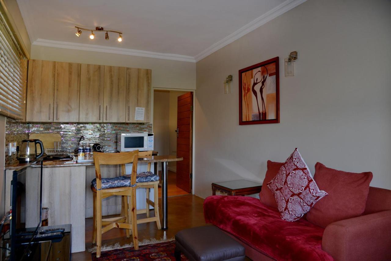 Annie'S Boutique Guesthouse And Garden Spa Hartbeespoort Exterior foto